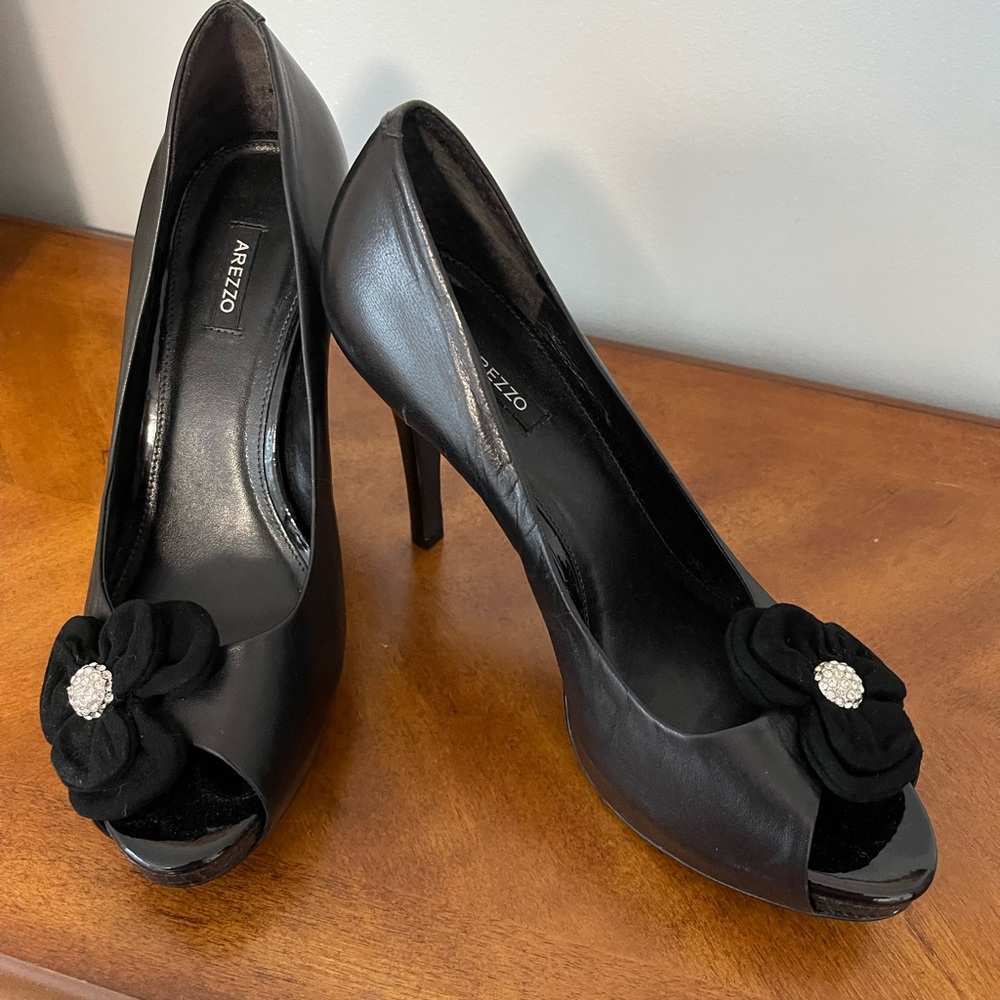 AREZZO NEW SIZE 37 - Brazil US 8